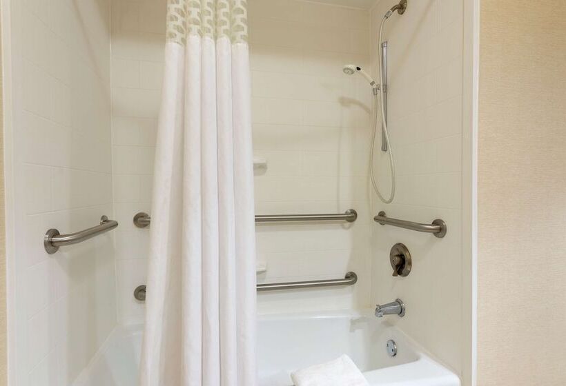 فندق Hampton Inn Kent/akron Area