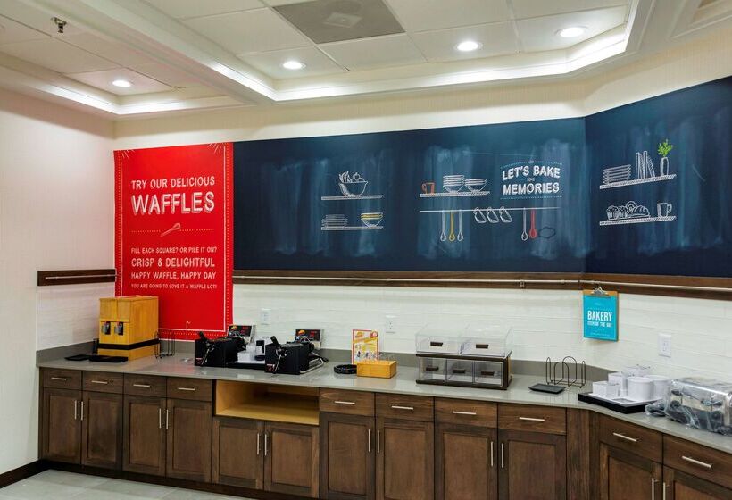 فندق Hampton Inn Kinston