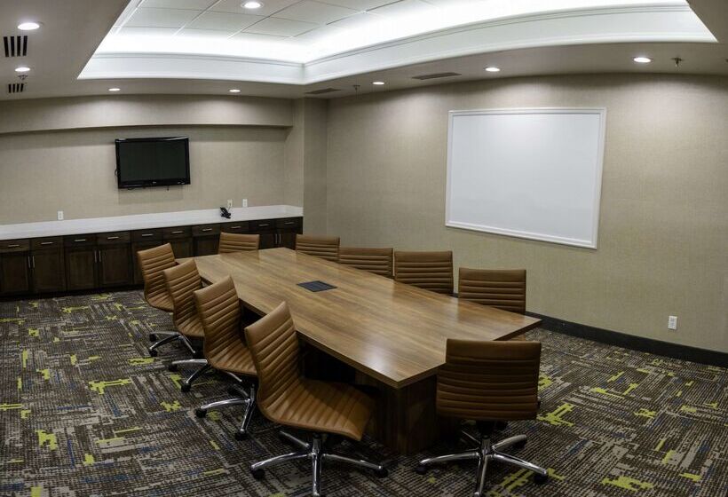 فندق Hampton Inn Kinston