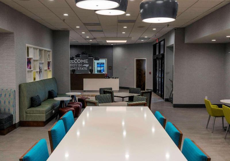 فندق Hampton Inn Kinston