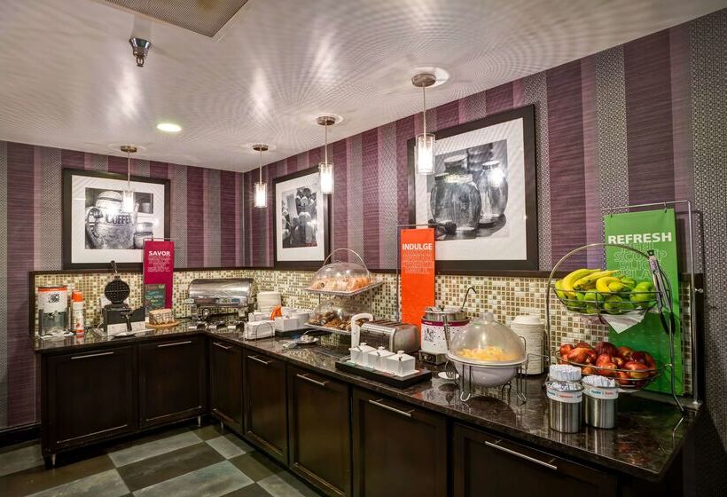 בית מלון כפרי Hampton Inn Knoxvilleairport