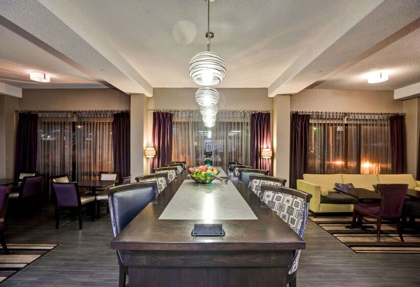 בית מלון כפרי Hampton Inn Knoxvilleairport