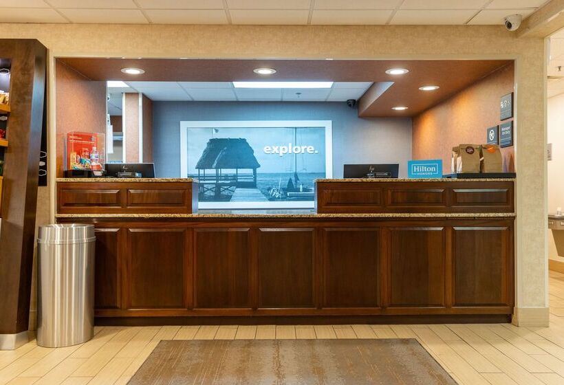 ホテル Hampton Inn By Hilton Of Kuttawa/eddyville