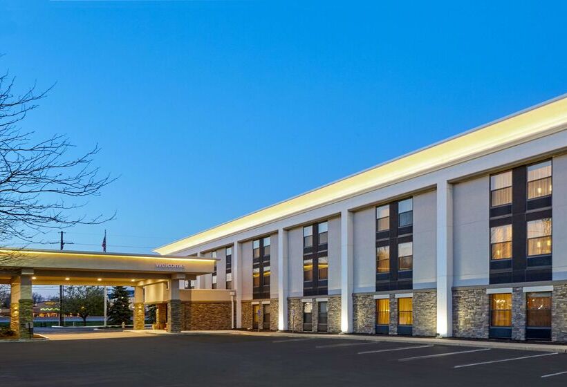 هتل Hampton Inn Lafayette