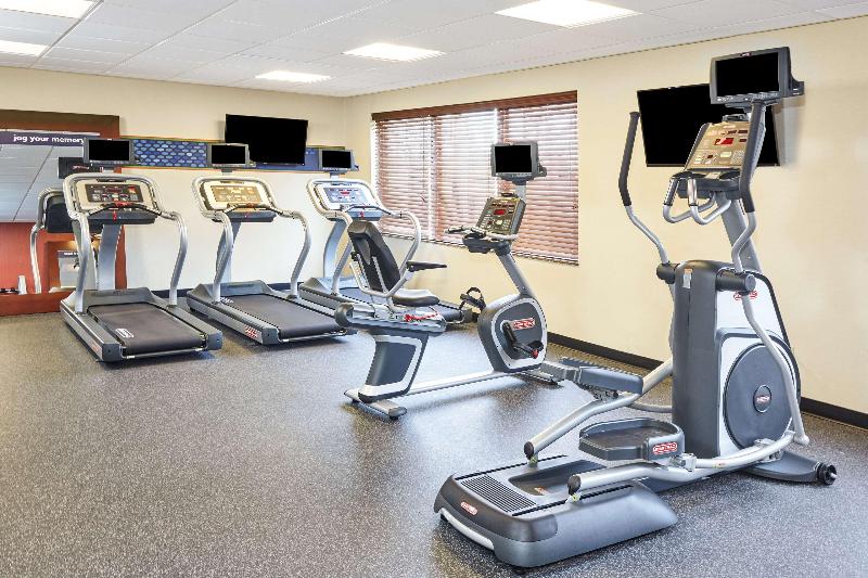 هتل Hampton Inn Lafayette