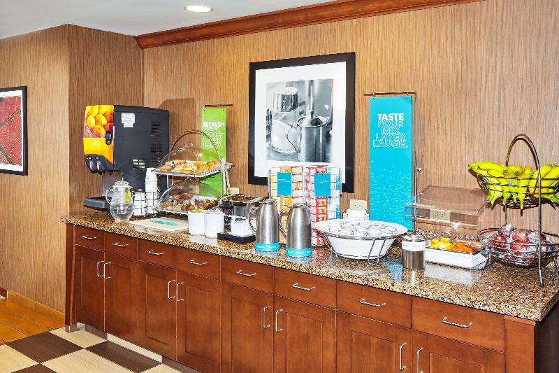 هتل Hampton Inn Lafayette