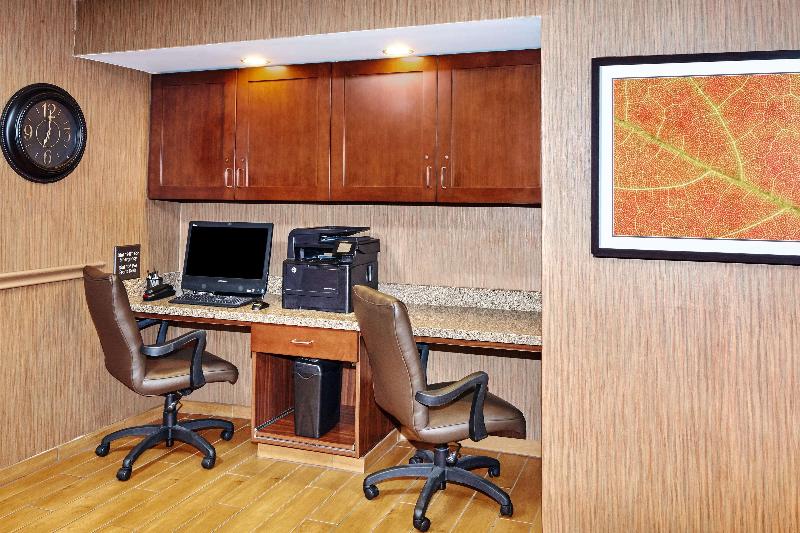 هتل Hampton Inn Lafayette