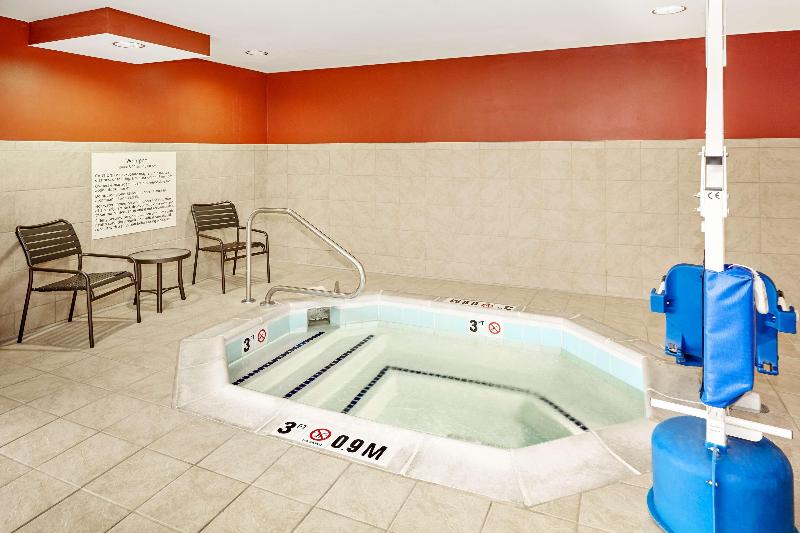 בית מלון כפרי Hampton Inn Lafayette