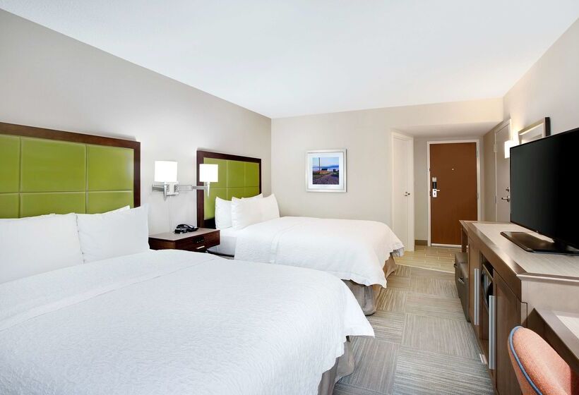 호텔 Hampton Inn Lancaster