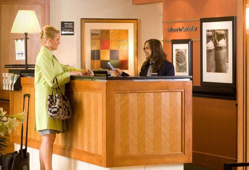 호텔 Hampton Inn Lancaster