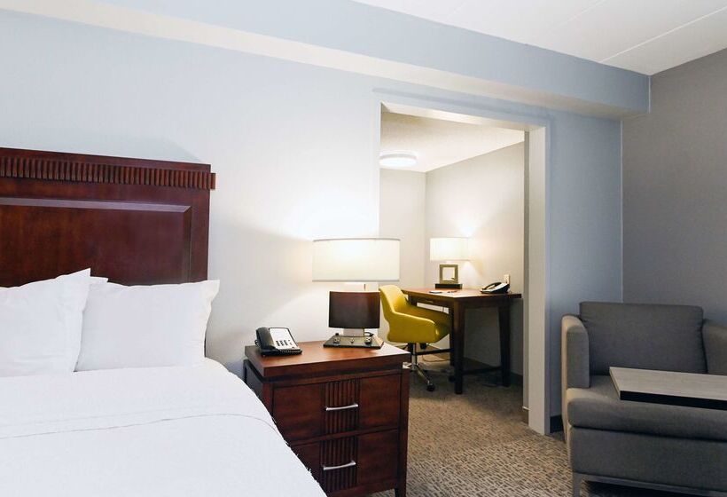 فندق Hampton Inn By Hilton Lexington Park