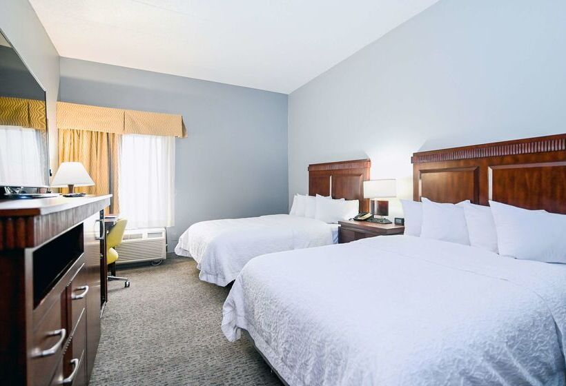 فندق Hampton Inn By Hilton Lexington Park