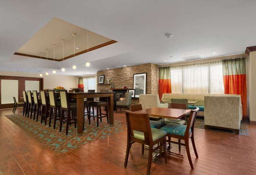 فندق Hampton Inn By Hilton Lexington Park