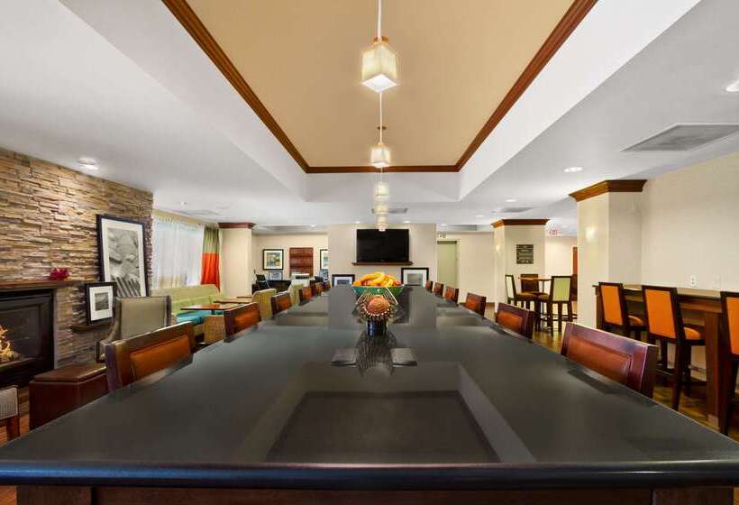 فندق Hampton Inn By Hilton Lexington Park