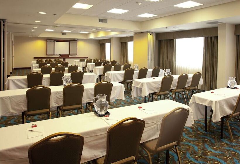 فندق Hampton Inn By Hilton Lexington Park