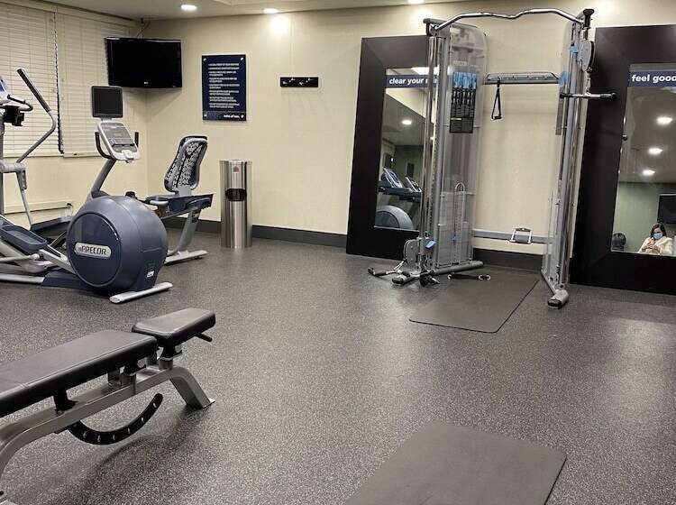 فندق Hampton Inn By Hilton Lexington Park