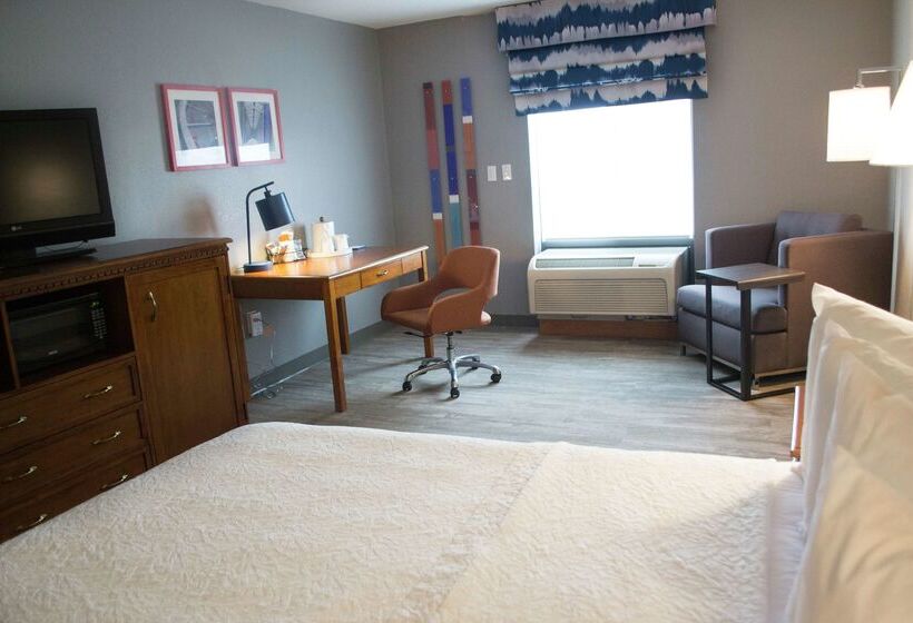 فندق Hampton Inn Marion