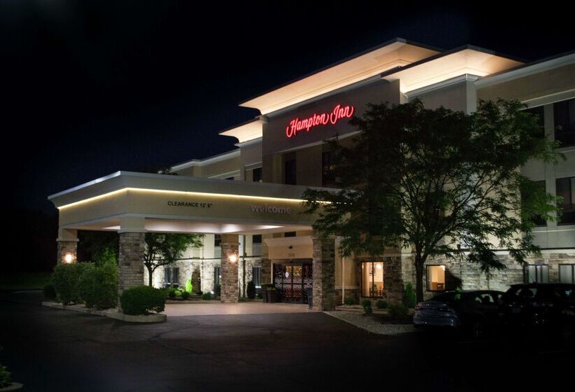 فندق Hampton Inn Marion