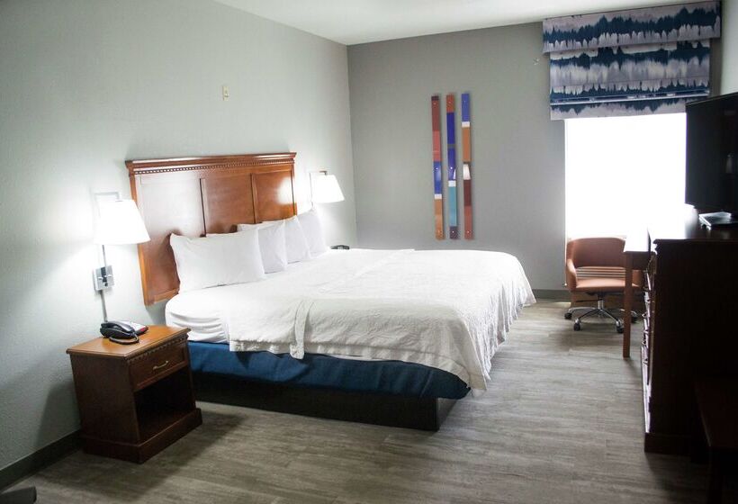 فندق Hampton Inn Marion