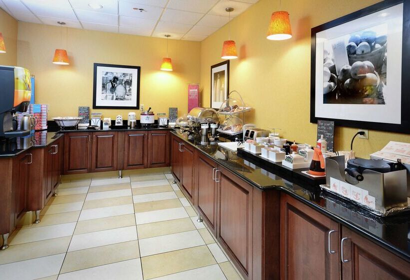 فندق Hampton Inn Martinsville