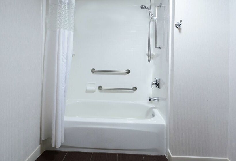 فندق Hampton Inn Martinsville