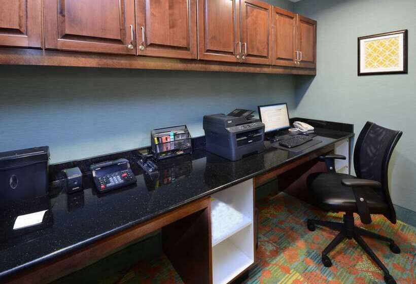 فندق Hampton Inn Martinsville