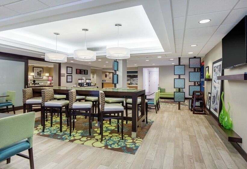 ホテル Hampton Inn Mebane