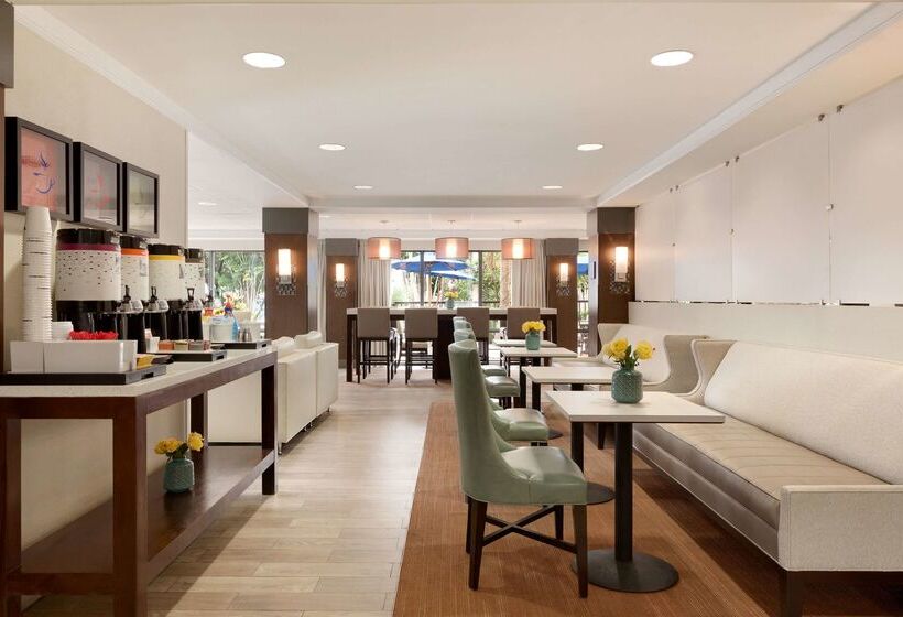 בית מלון כפרי Hampton Inn Miamiairport West