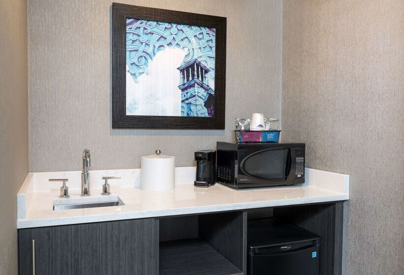 酒店 Hampton Inn Midland