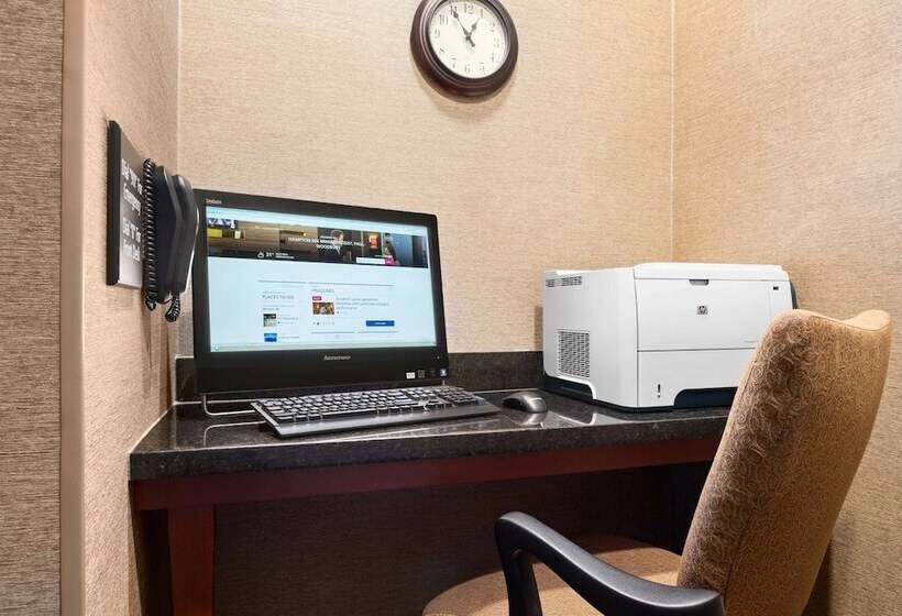 Отель Hampton Inn Minneapolis/st. Paulwoodbury