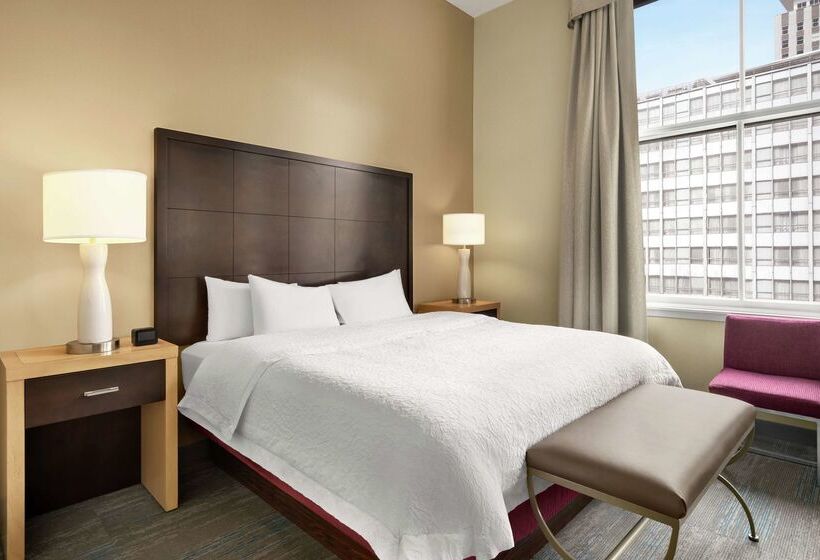 هتل Hampton Inn & Suites New Orleans Downtown