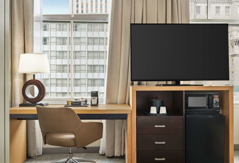 هتل Hampton Inn & Suites New Orleans Downtown