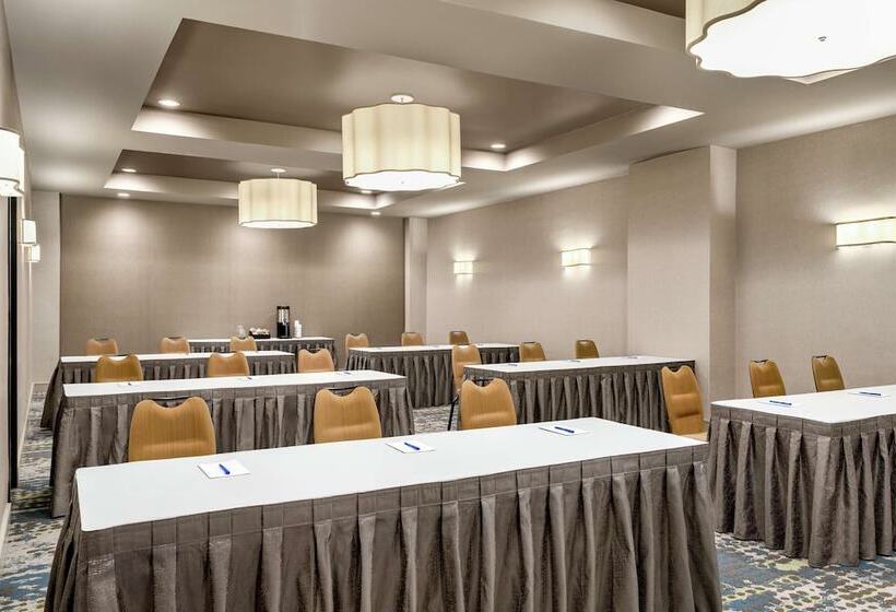 هتل Hampton Inn & Suites New Orleans Downtown