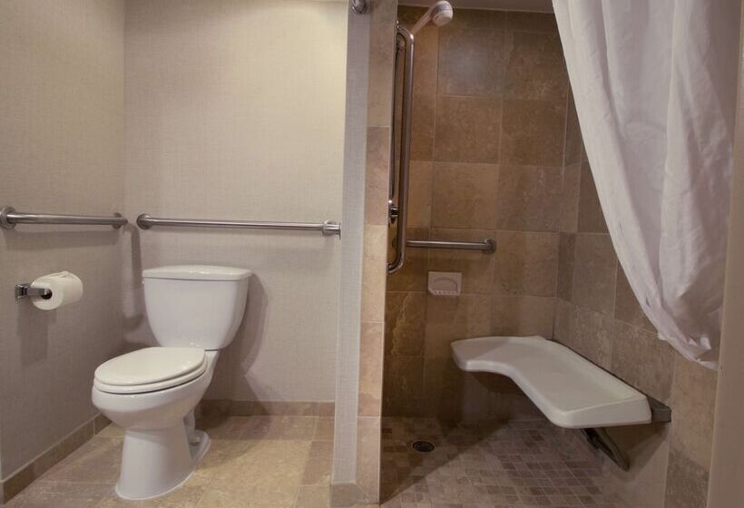 هتل Hampton Inn Norfolk/chesapeake