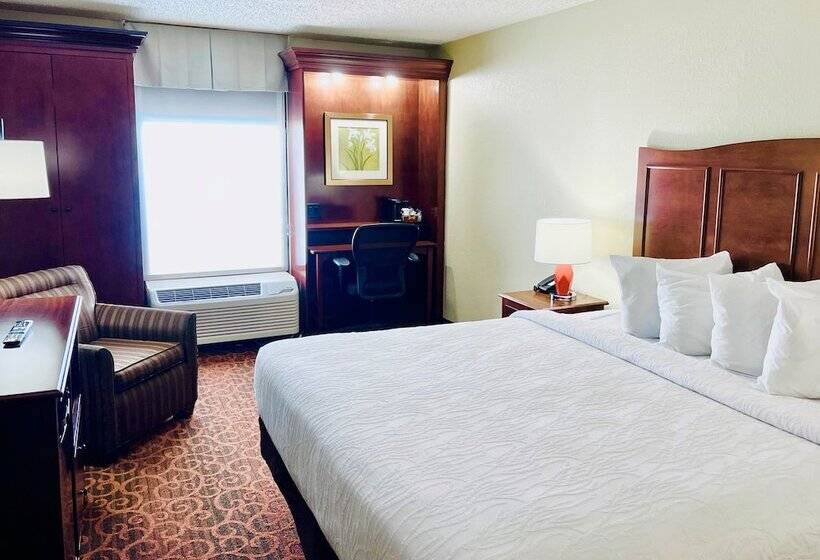 Отель Hampton Inn Norfolk/chesapeake