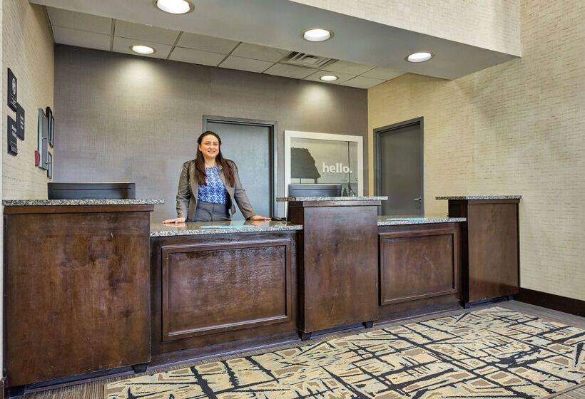 호텔 Hampton Inn Norfolk Naval Base