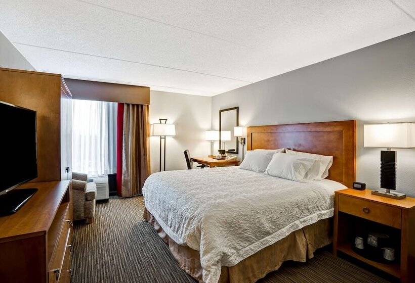호텔 Hampton Inn Norfolk Naval Base