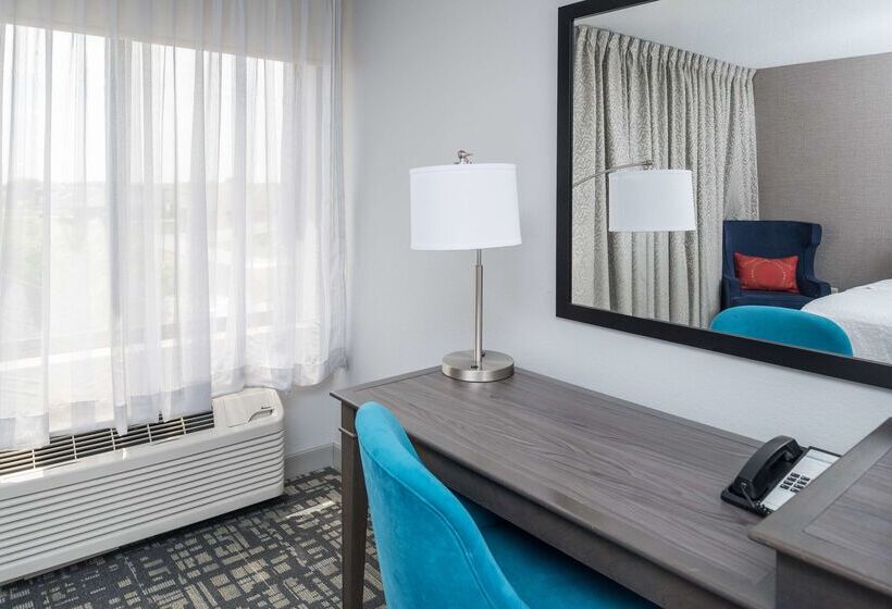 Отель Hampton Inn North Sioux City