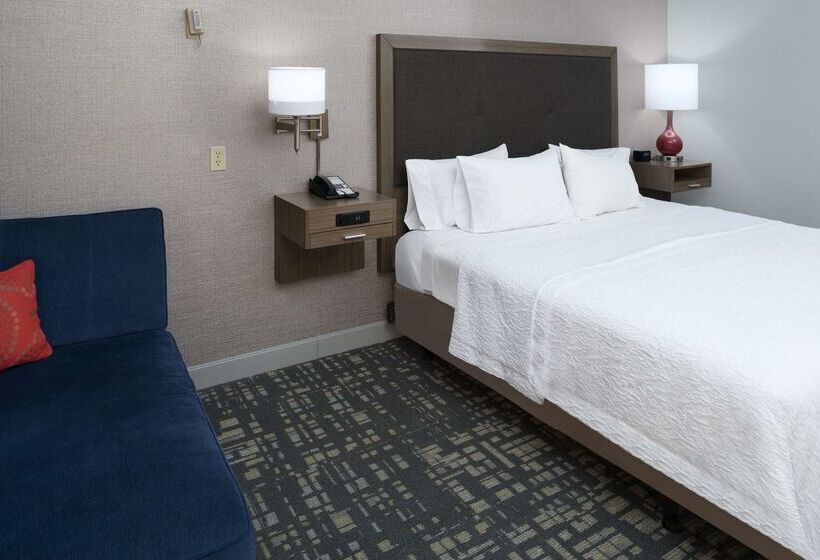 Отель Hampton Inn North Sioux City