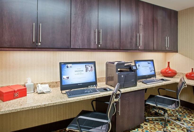 Отель Hampton Inn North Sioux City