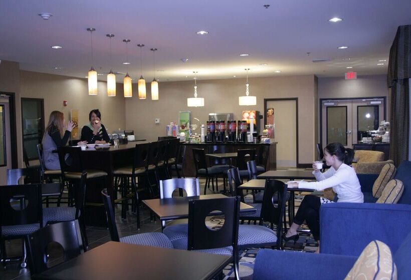 فندق Hampton Inn Olathe