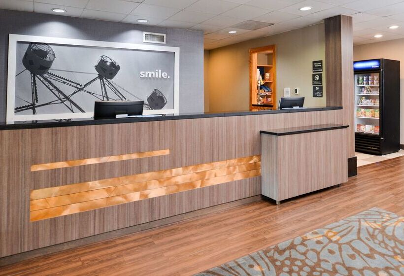 هتل Hampton Inn Closest To Universal Orlando