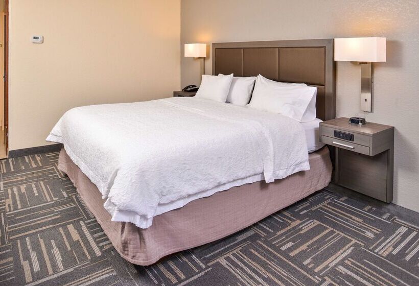 هتل Hampton Inn Closest To Universal Orlando