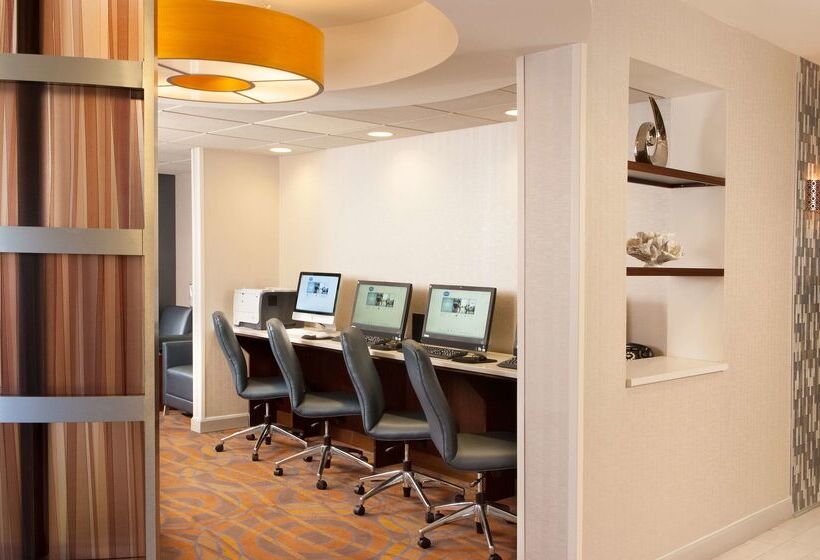 호텔 Hampton Inn Orlandointernational Airport