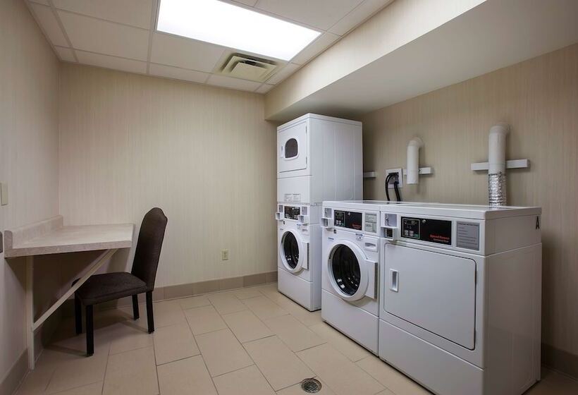 هتل Hampton Inn Orlando/lake Buena Vista