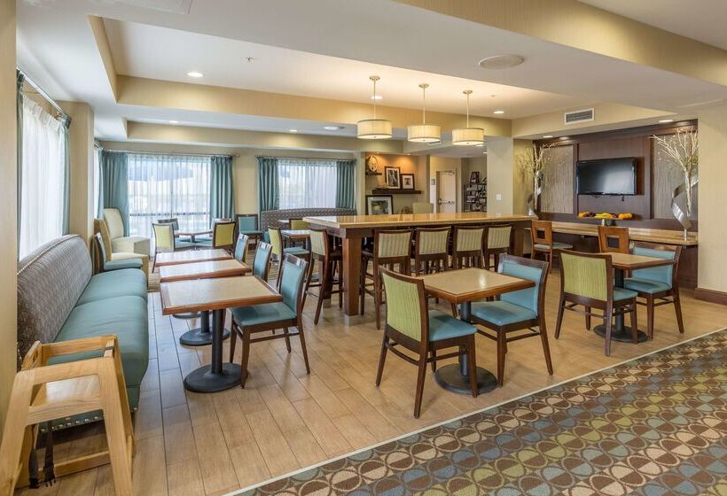 هتل Hampton Inn Owensboro South