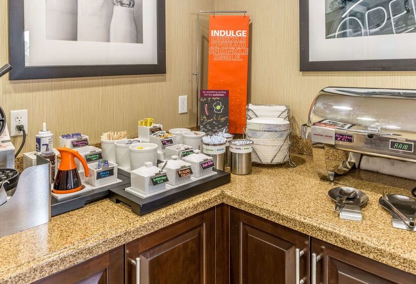 هتل Hampton Inn Owensboro South