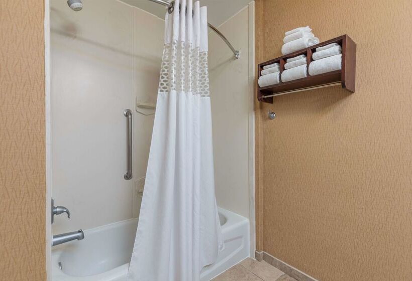 هتل Hampton Inn Owensboro South