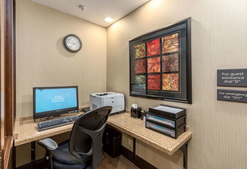 هتل Hampton Inn Owensboro South