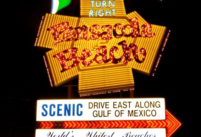 בית מלון כפרי Hampton Inn Pensacola Airport